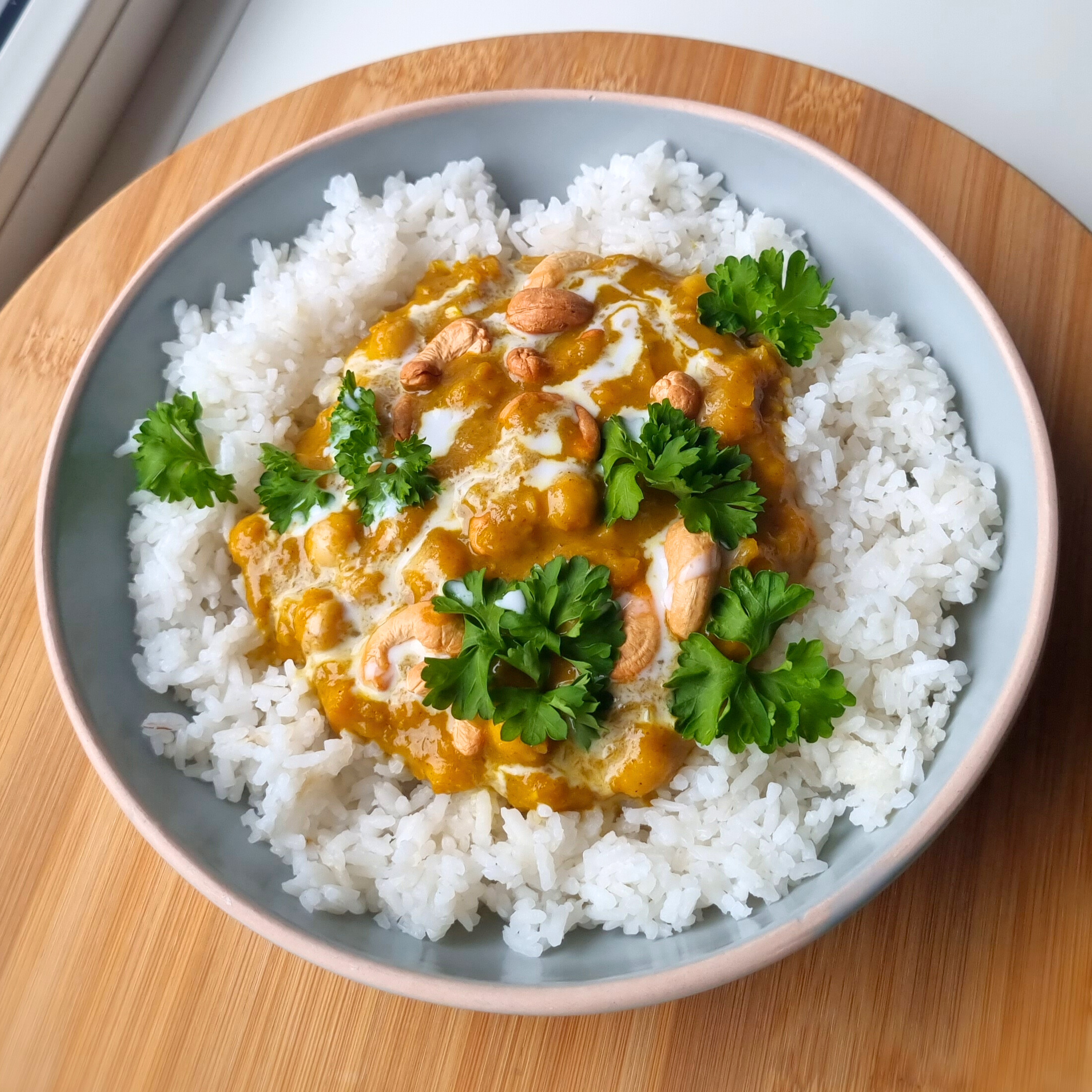 Pompoencurry met kikkererwten & cashewnoten