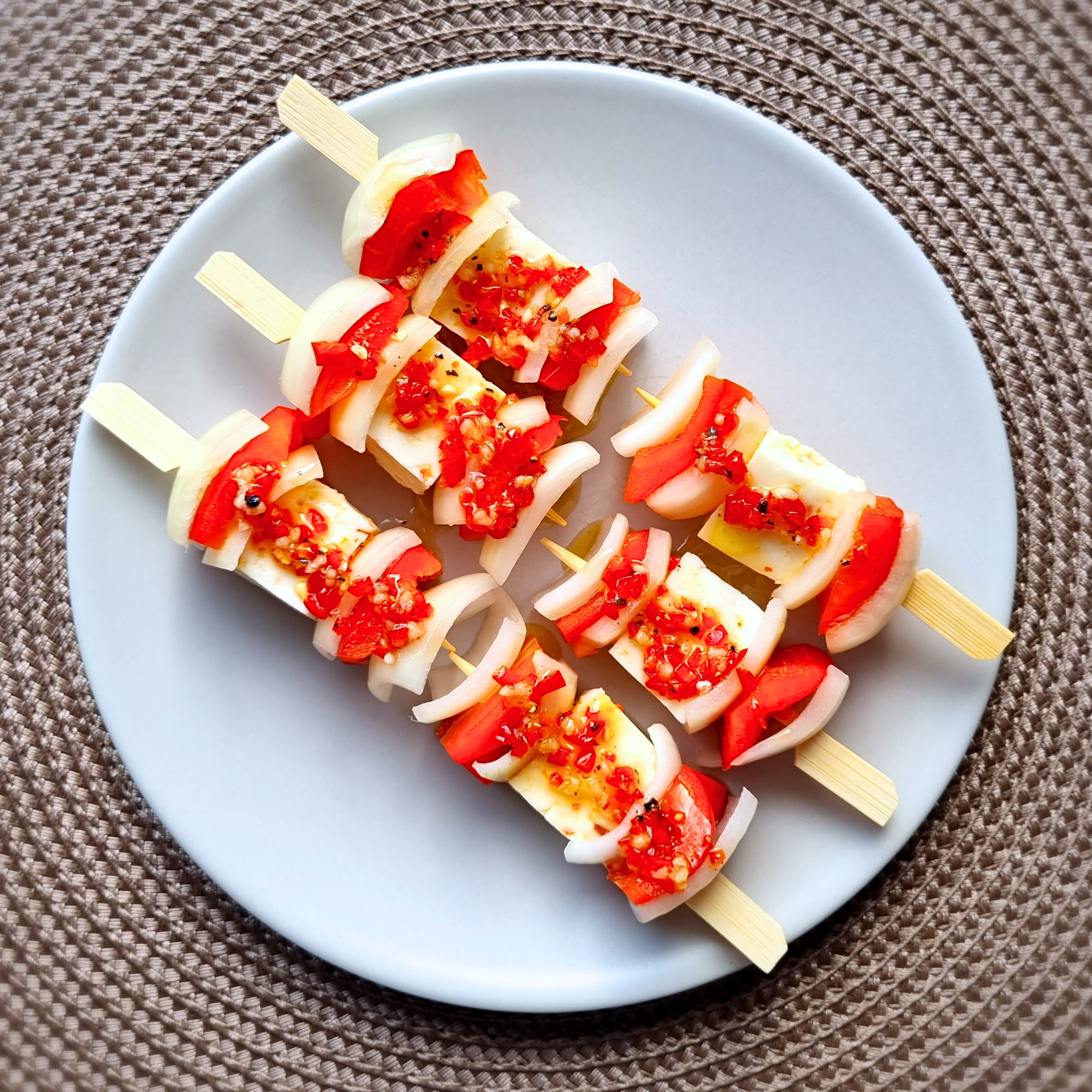 Halloumi, knoflook & chili gourmetspiesjes