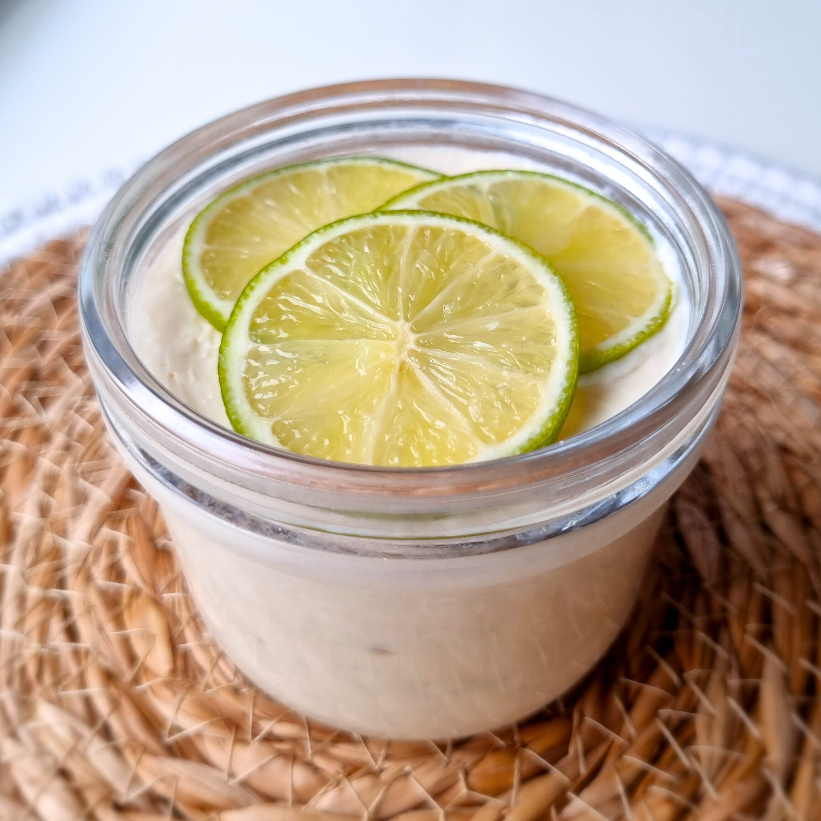 Carlota de limón – Fris Mexicaans limoentoetje (no bake)